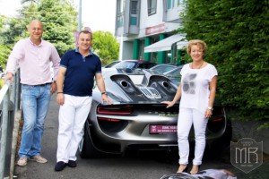 1-Marc_Evelyne_Robin_Auto_Geneve_IMG_2562